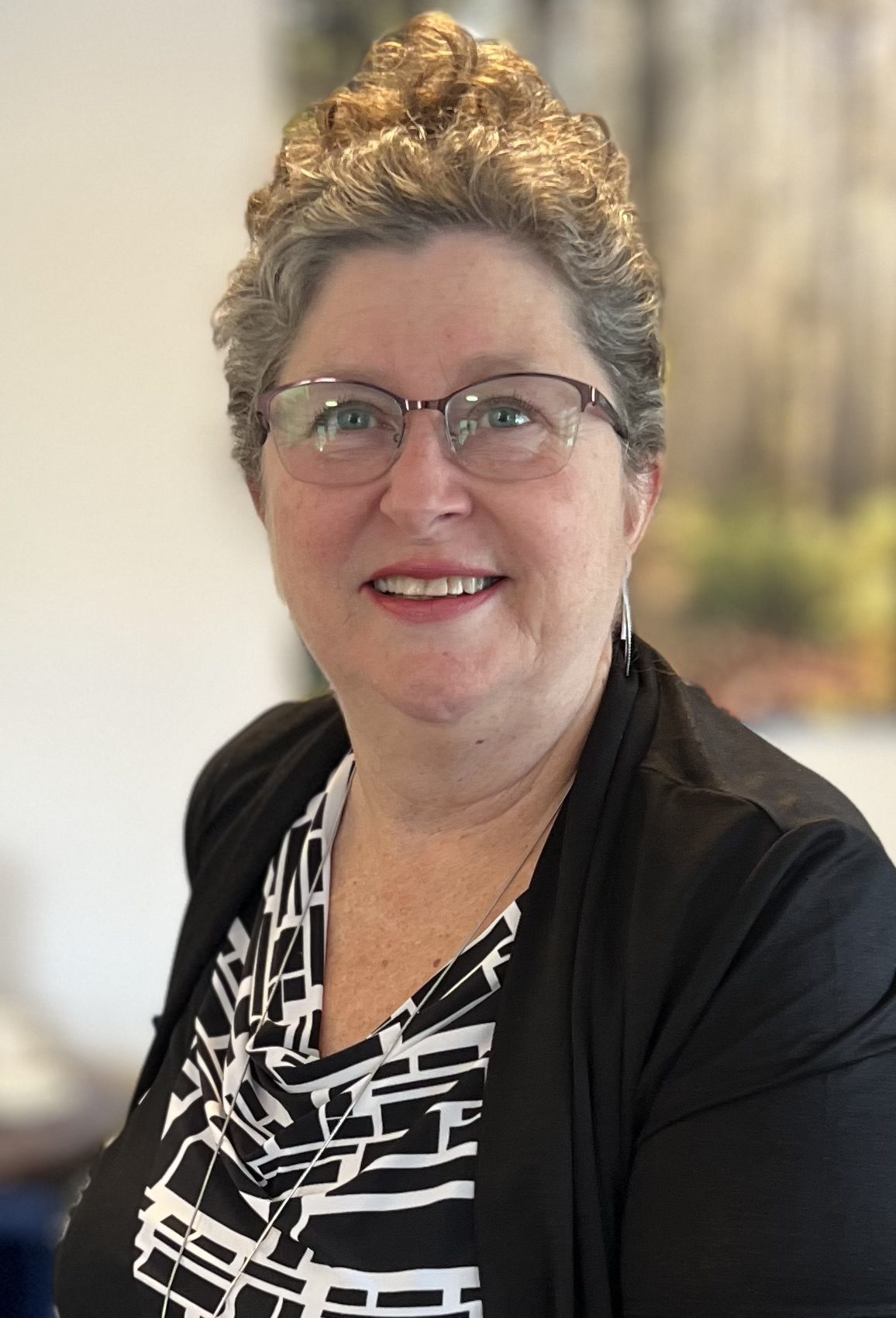 Nicole Alexandre, membre du groupe Dubois-Dubreuil, votre partenaire de gestion financière situé sur la Rive-Sud de l'île de Montréal